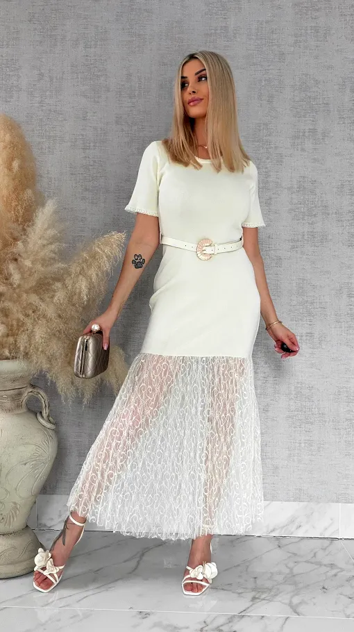 Wyjątkowa długa sukienka dzianinowa z koronką i paskiem ONE SIZE ecru - R875