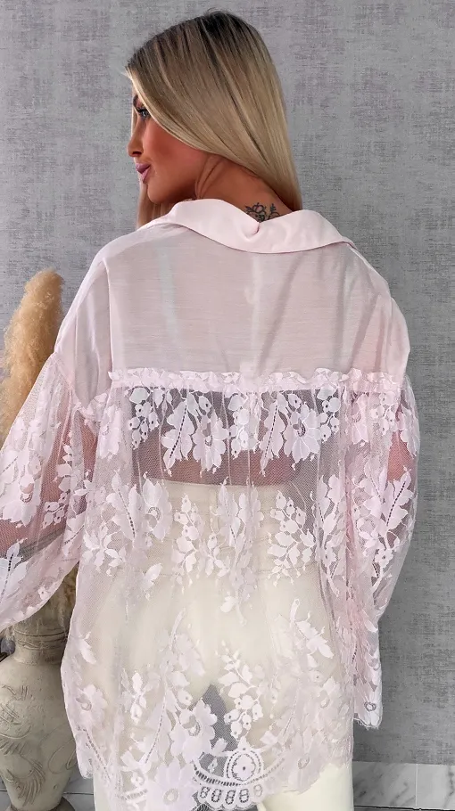 Elegancka asymetryczna koszula z koronkowym tyłem i rękawami ONE SIZE - R583