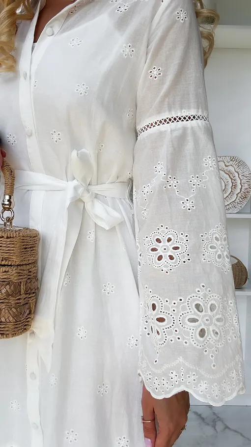 Biała MAXI długa sukienka cała haftowana z guzikami 100% bawełna - P533