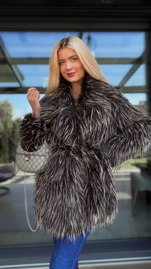 Ekskluzywne futro z wiązaniem BRĄZ z beżem OVERSIZE - R121A