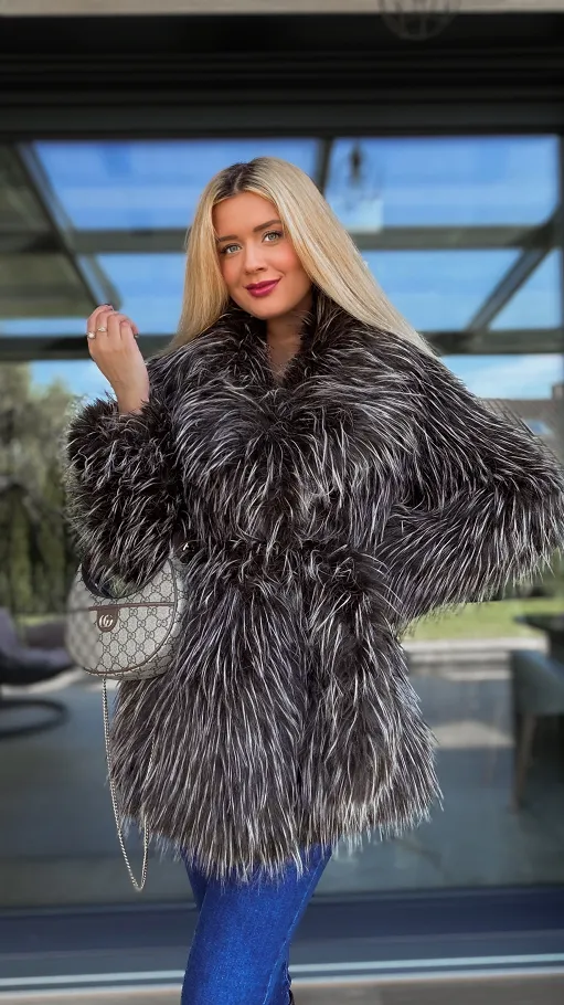 Ekskluzywne futro z wiązaniem BRĄZ z beżem OVERSIZE - R121A