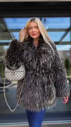 Ekskluzywne futro z wiązaniem BRĄZ z beżem OVERSIZE - R121A