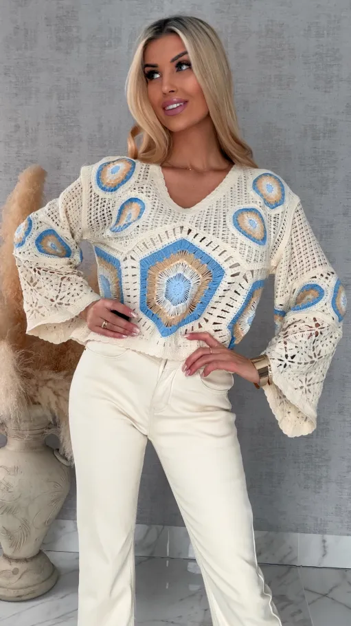 Mega modny ażurowy sweterek w szydełkowym stylu NIEBIESKO beżowy - R659C