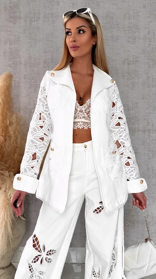 Zjawiskowa wiosenna marynarka z gipiurowymi rękawami WHITE - R715