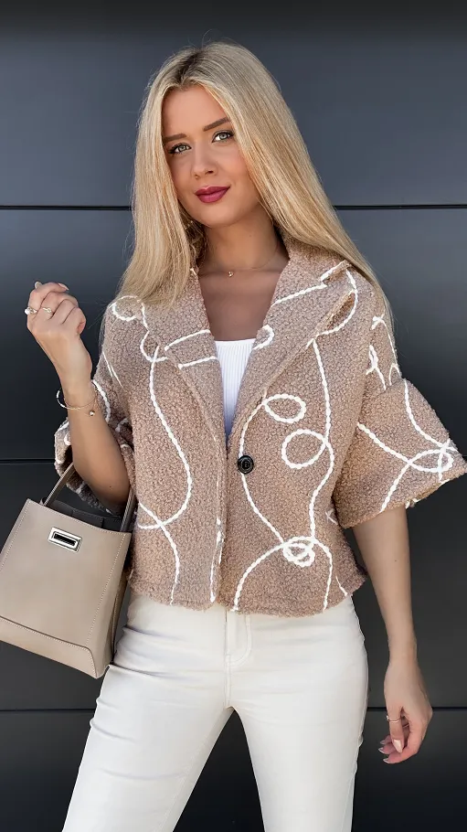 Uroczy płaszczyk z baranka z białym wzorem ONE SIZE beżowy - P955B