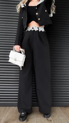 Czarne eleganckie spodnie z białą koronką w pasie - R391