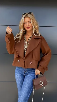 Modny pudełkowy płaszcz BRĄZOWY one size - R014