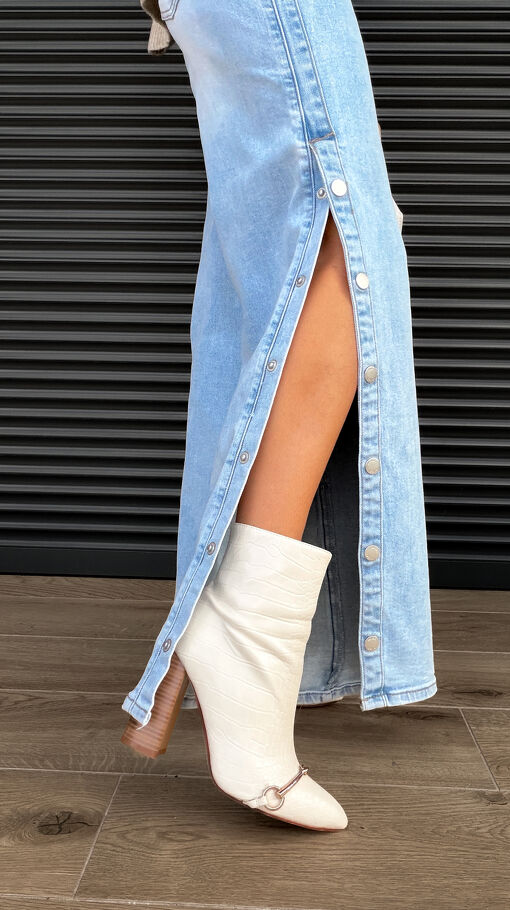 Wyjątkowe spodnie jeansowe z nogawkami na butony WIDE LEG blue - S415
