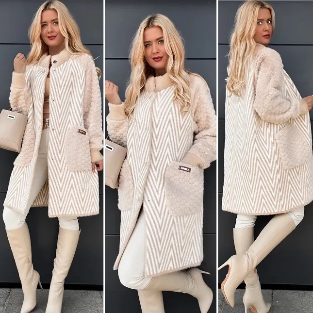 Ciepły elegancki płaszcz ALPAKA w jodełkę ONE SIZE beż - R060