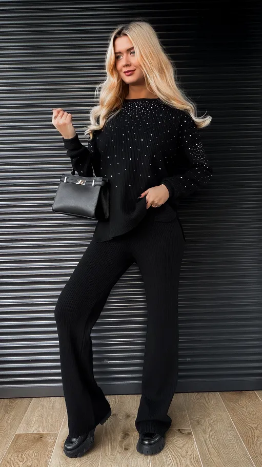 Dzianinowy komplet z wiskozy w prążki z cyrkoniami ONE SIZE black - R314