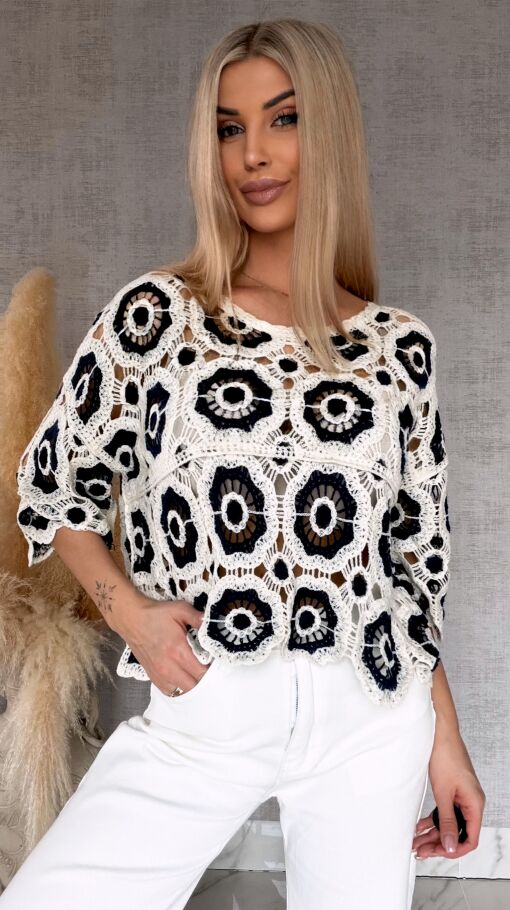 Lekki ażurowy sweterek w szydełkowym stylu GRANAT - R691B