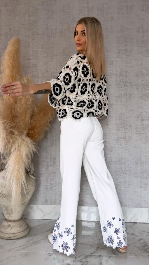 Lekki ażurowy sweterek w szydełkowym stylu GRANAT - R691B