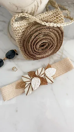 Elastyczny pasek ECRU z pięknym dużym kwiatem w stylu BOHO - P662A