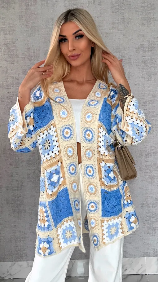 Wiosenna szydełkowa narzutka ONE SIZE niebiesko-beżowa - R645A