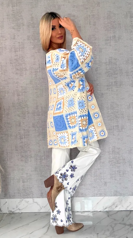 Wiosenna szydełkowa narzutka ONE SIZE niebiesko-beżowa - R645A