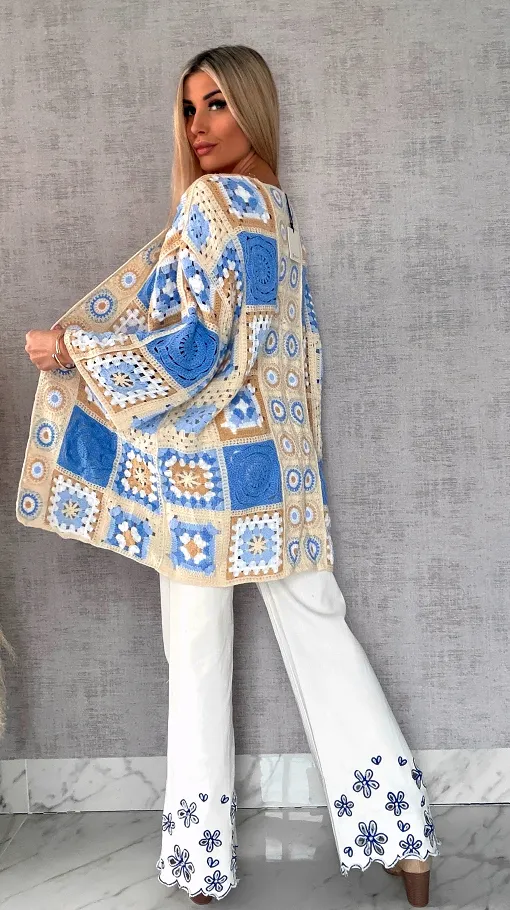 Wiosenna szydełkowa narzutka ONE SIZE niebiesko-beżowa - R645A