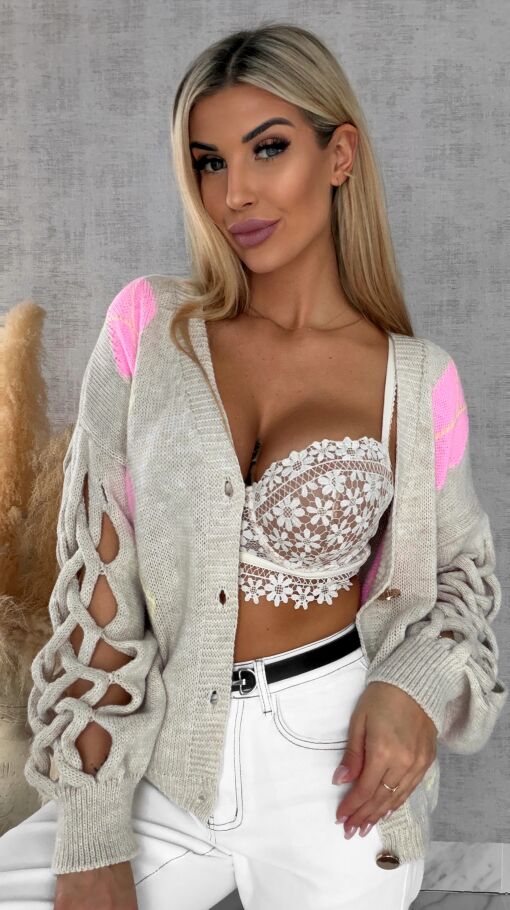 Wiosenny sweter z ażurowymi rękawkami BEŻOWY - R665A