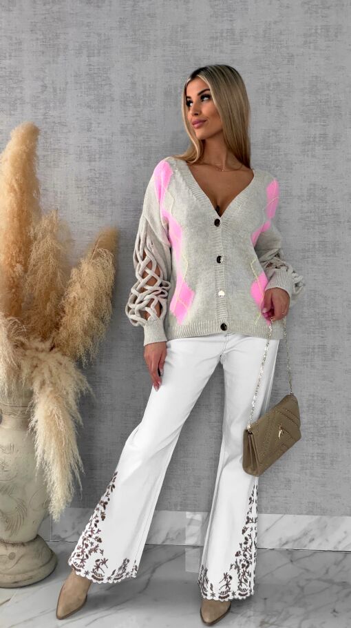 Wiosenny sweter z ażurowymi rękawkami BEŻOWY - R665A