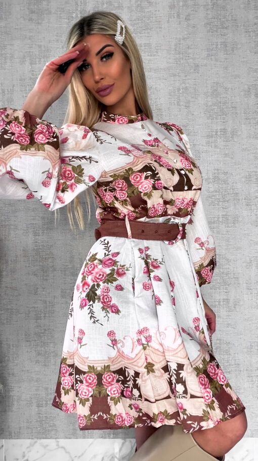 Piękna wiosenna bawełniana sukienka w kwiaty - R481