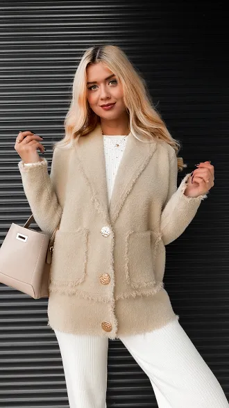 Ciepła BEŻOWA marynarka zapinana na złote duże guziki - R321A