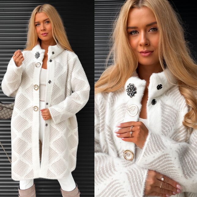 Ekskluzywny jasny płaszcz ALPAKA w modne warkocze ONE SIZE - S406