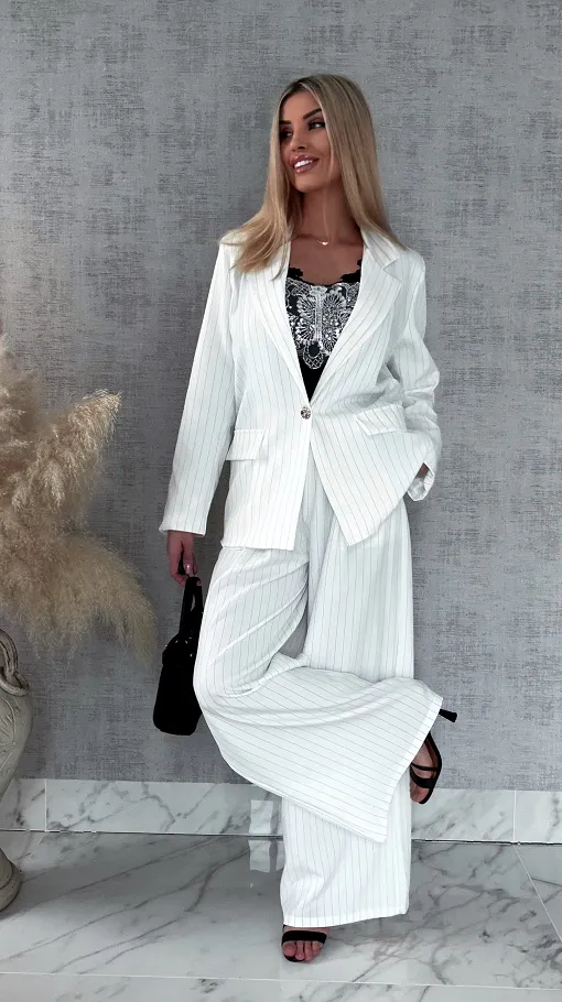 Wiosenny biały komplet w delikatne paski marynarka + spodnie ONE SIZE - R958A