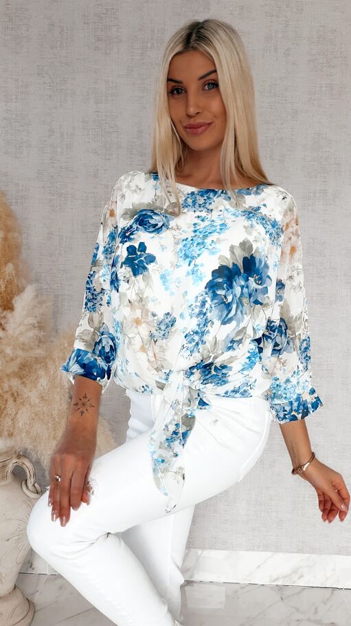 Wiosenna bluzka w niebieskie kwiaty z wiązaniem ONE SIZE - R834