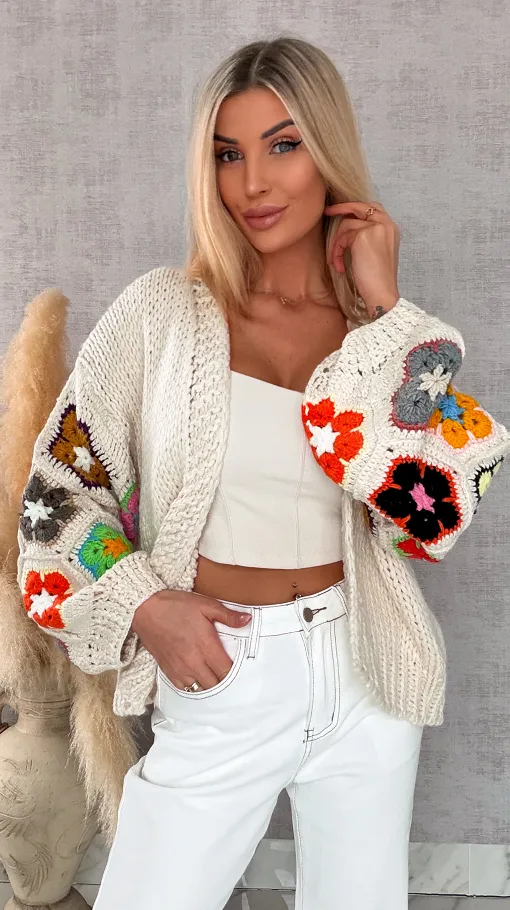 Oryginalny kardigan szydełkowy na wiosną ONE SIZE jasno beżowy - R722A