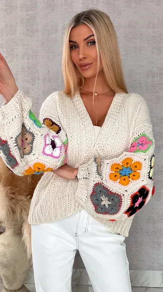 Oryginalny kardigan szydełkowy na wiosną ONE SIZE jasno beżowy - R722A