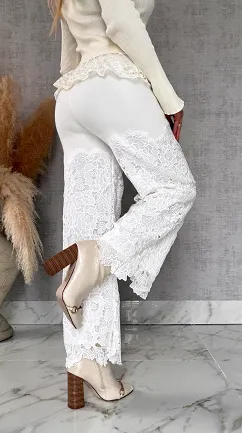 Super dzianinowe spodnie z koronkowymi nogawkami BIAŁE - R728A