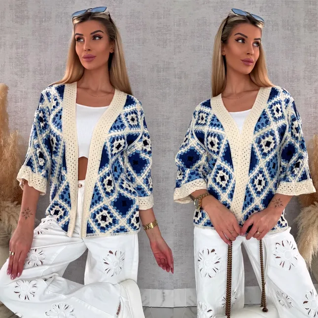 Modna oryginalna szydełkowa narzutka ONE SIZE blue - R692