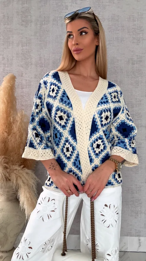 Modna oryginalna szydełkowa narzutka ONE SIZE blue - R692