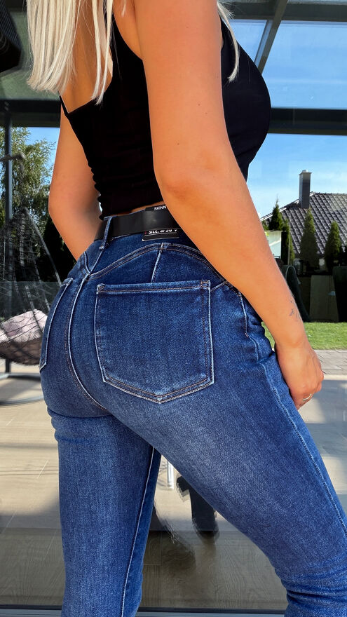 Super elastyczne spodnie jeansowe rurki PUSH UP blue denim - S259