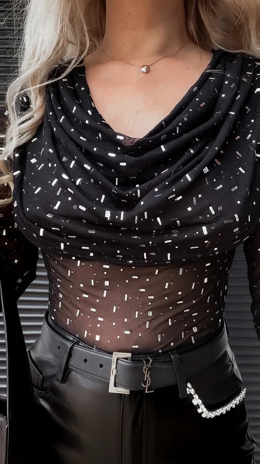 Miękka siateczkowa bluzka z dekoltem woda ONE SIZE - R359