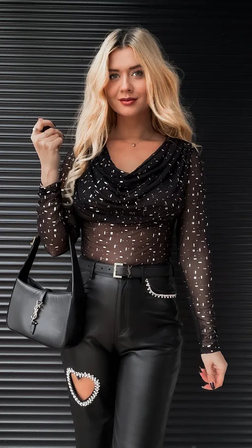 Miękka siateczkowa bluzka z dekoltem woda ONE SIZE - R359