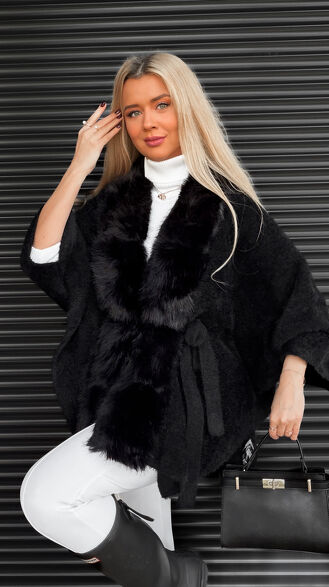 Oryginalne czarne ponczo w stylu ALPAKI z futerkiem ONE SIZE - S534