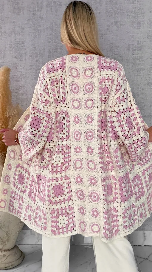 Wiosenna szydełkowa narzutka ONE SIZE pink - R645B