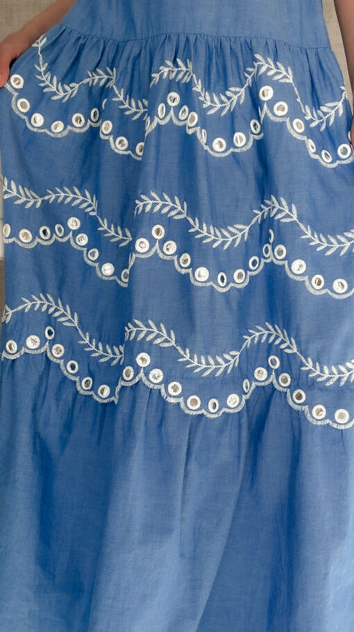 Maxi bawełniana sukienka w stylu BOHO z odkrytymi plecami BLUE - S169