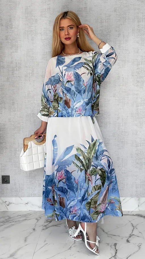 Niesamowity komplet w NIEBIESKIE kwiaty bluzka + maxi spódnica ONE SIZE - P449