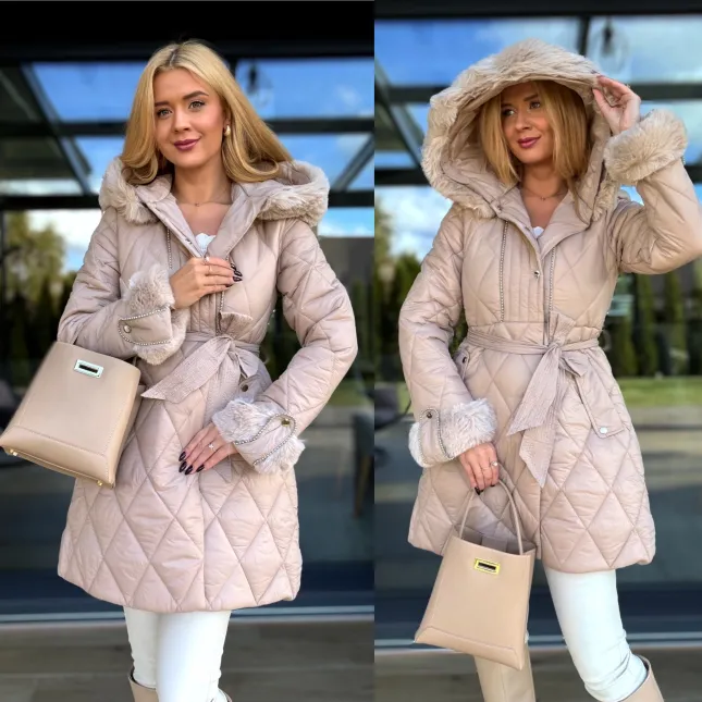 Pikowany zimowy płaszcz kurtka w kolorze beżowym - R203