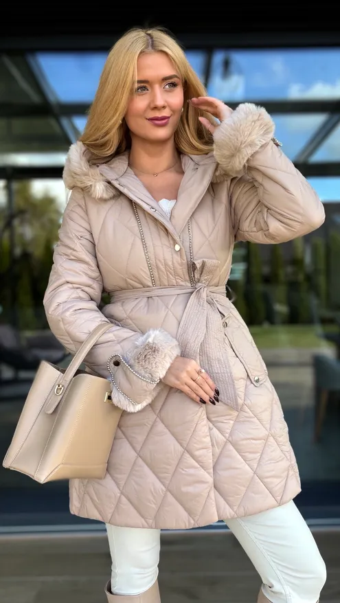 Pikowany zimowy płaszcz kurtka w kolorze beżowym - R203