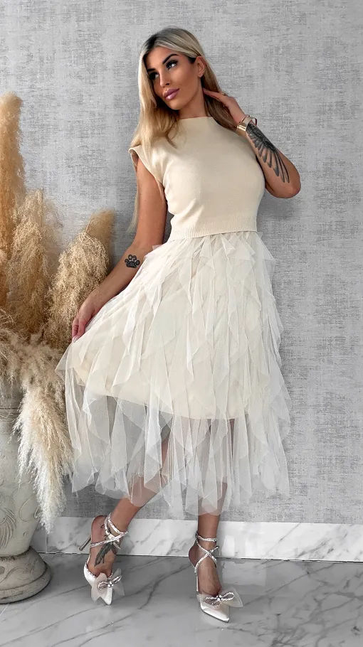 Wyjątkowa sukienka dzianinowa z tiulem ONE SIZE jasny beż - R571