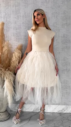 Wyjątkowa sukienka dzianinowa z tiulem ONE SIZE jasny beż - R571
