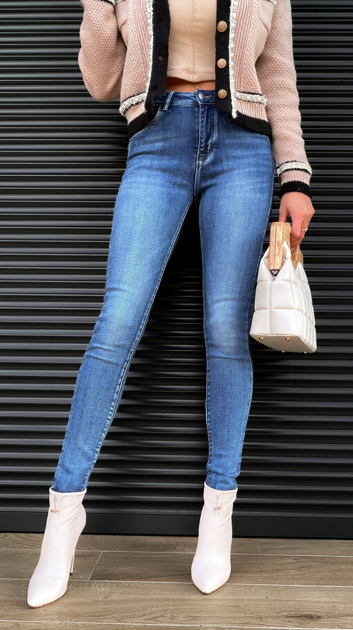 Wyjątkowe elastyczne spodnie jeansowe rurki PUSH UP blue jeans - S419