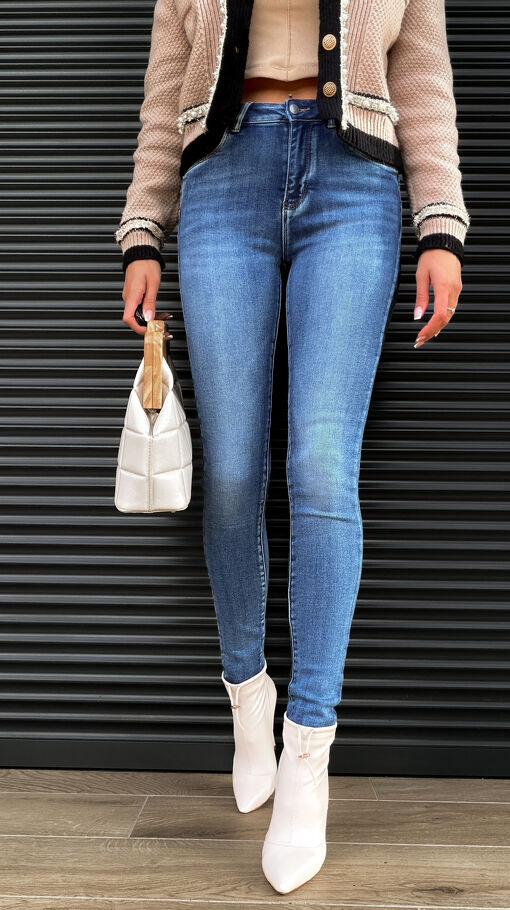 Wyjątkowe elastyczne spodnie jeansowe rurki PUSH UP blue jeans - S419