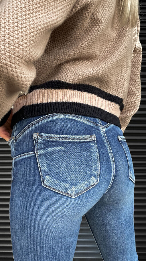 Wyjątkowe elastyczne spodnie jeansowe rurki PUSH UP blue jeans - S419