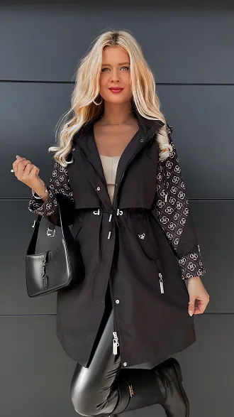 Fantastyczna kurtka PARKA zdobiona modnym wzorem CZARNA - R068