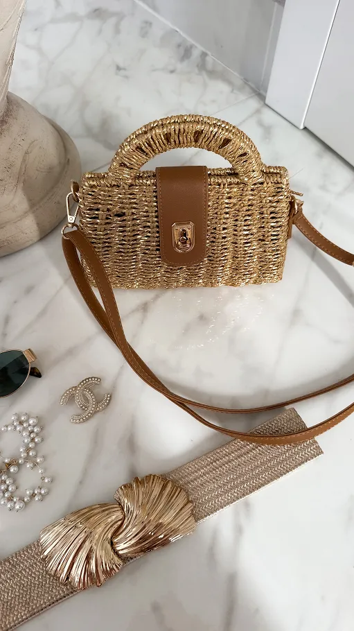 Rattanowy MINI kuferek BOHO ze złotą plecionką - P678