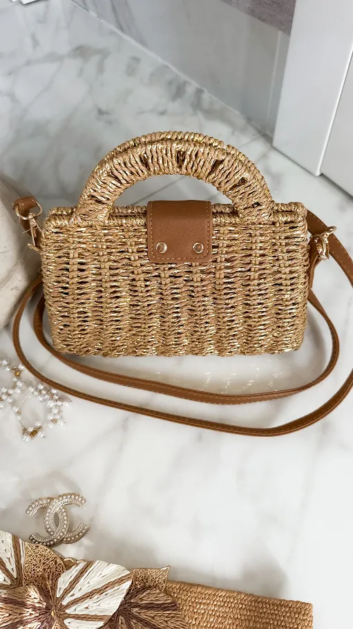 Rattanowy MINI kuferek BOHO ze złotą plecionką - P678