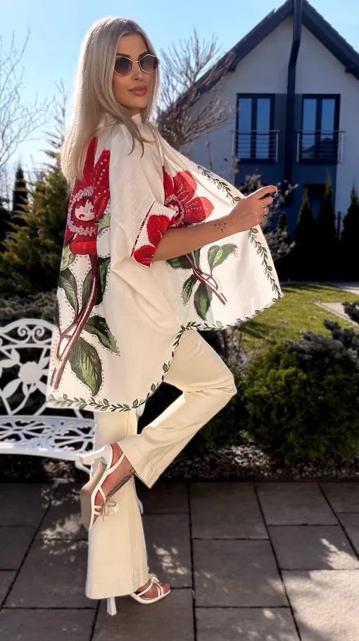 Asymetryczna lniana koszula ECRU z czerwonym kwiatem ONE SIZE - R945